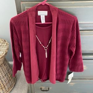 Alfred Dunner Maroon Sweater Top w/necklace